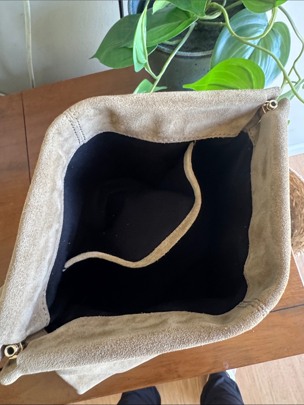 Flattered Tan Suede Clutch - Picture 7 of 7